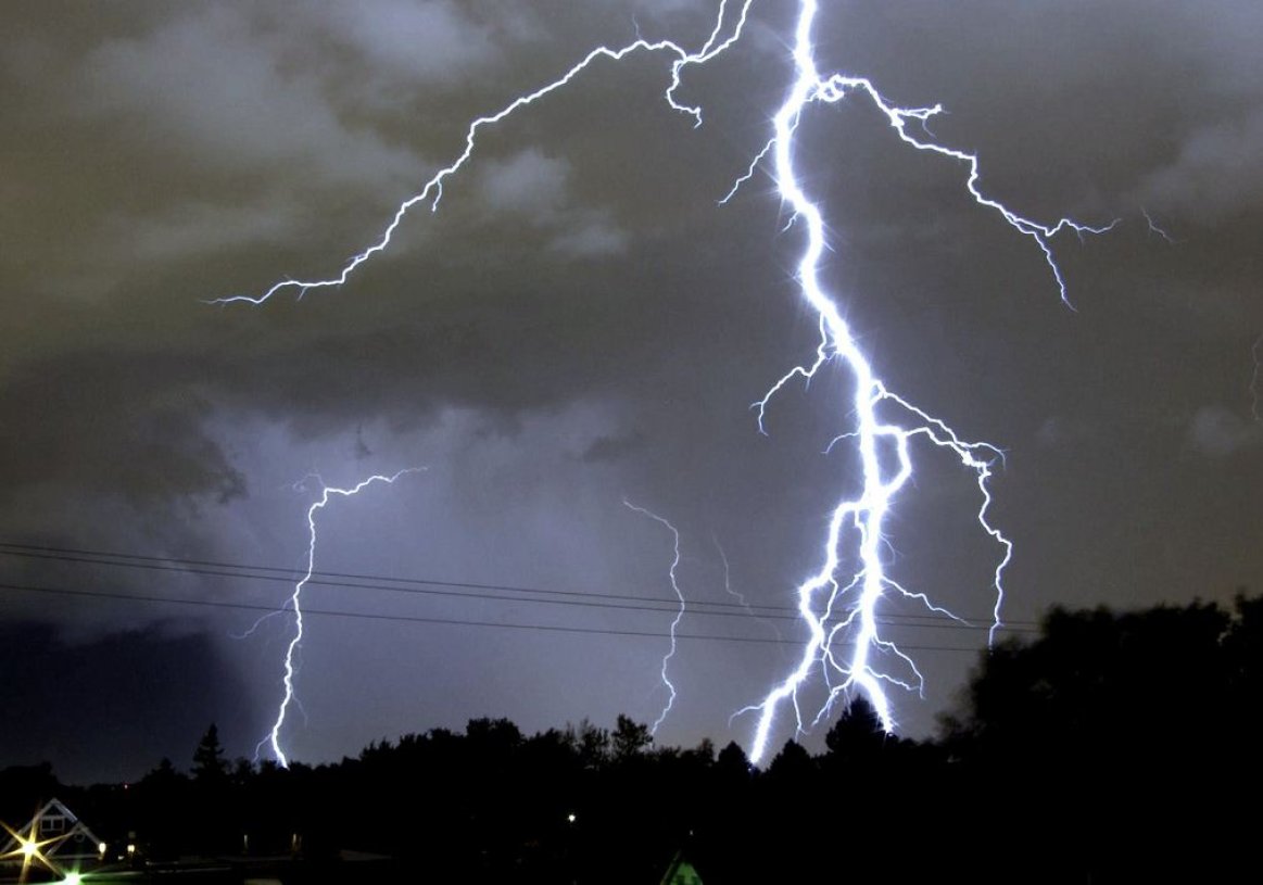 Solar Arrays and Lightning Protection