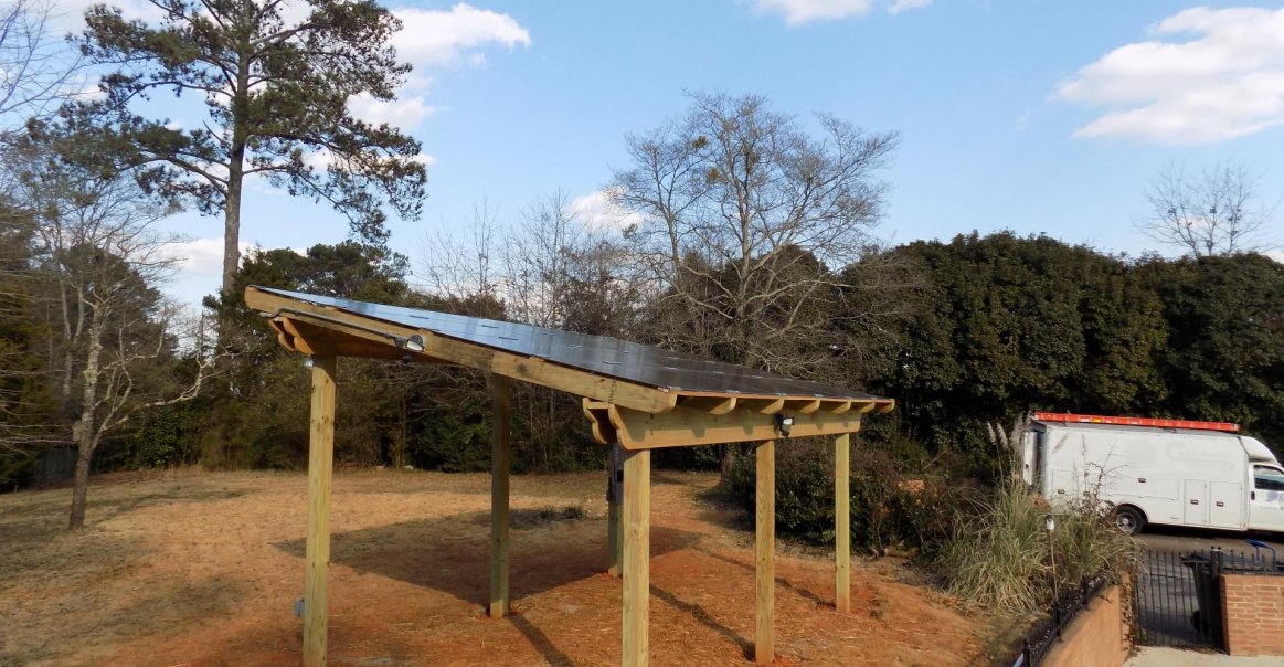 Side view of the pergola