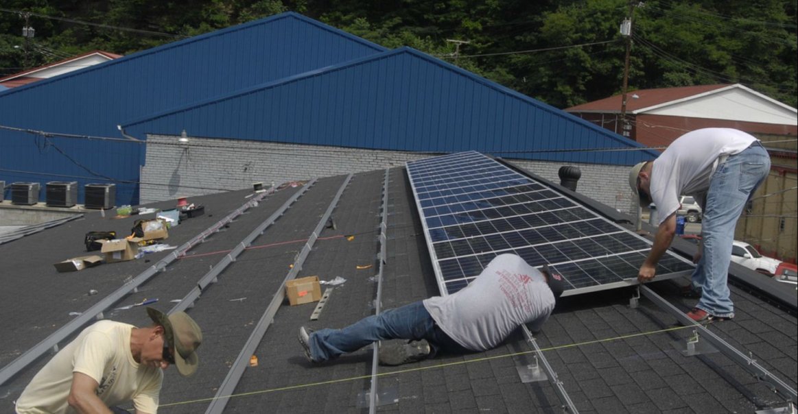 Man Town Hall 15.9kW SolarWorld Project